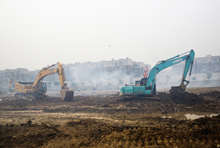 新洪城大市场主市场土方工程动工仪式隆重举行 2015年底建成