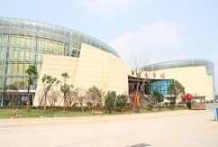 新洪城大市场会展中心大揭秘？ 外形金元宝寓意商业宝地