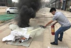 9月30日，洪大·赣江城物业人员走访慰问了已入住的业主，送上国庆、中秋的节日祝福。