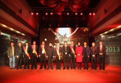 洪大服装世界五年磨一剑 成就江西服装行业典范