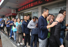 10月7日，国庆的假期最后一天，而对于洪城大市场的原租户来说，又是一个新的起点，新洪城大市场商铺认租工作仍然在火爆进行中，新的一轮创新创业热潮已经掀起。