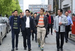 4月9日上午，广州越秀集团副总经理刘永杰率广州白马市场、友好市场等相关负责人莅临洪大集团考察调研，就市场运营、物业管理、集团产业项目规划等相关问题进行了深度交流。