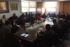 为进一步加强团队建设，营造风清气正的良好工作氛围，运营公司继组织全体员工学习领会集团通知精神专项会议后，于近日下午召集全体员工再次进行《员工手册》的学习。