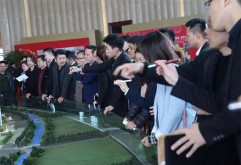 新洪城大市场·名优商品交易中心自面市以来就备受社会广大客户的推崇和厚爱而此次新洪城大市场·名优商品交易中心商铺一经推出更是在3天内再创销售热潮！