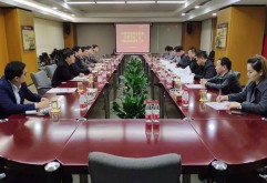 3月27日，靖安县委书记田辉携靖安县常务副县长曾建平、县委办主任李军一行莅临集团协调推进靖安金鸡山特色康养小镇项目建设工作。