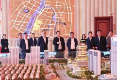 10月28日，工商银行江西省分行行长陈汀一行莅临洪大集团考察调研。集团董事长刘如强、总经理陈立群、党委副书记王跃军、财务总监刘刚、总经理助理詹辉等领导热情接待并陪同调研。