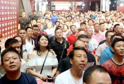 第二批分铺活动有序完成！商户参与监督，分铺“全靠手气”