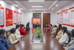 暖心！洪城大市场妇联积极组织捐赠“防疫健康包”