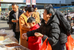 你想要的“年”味儿，都在新洪城大市场！