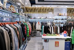 焕新！新洪城大市场男装春款 “整活儿”，一键解锁潮流密码~