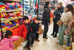 新学期新装备！新洪城大市场开学经济热~