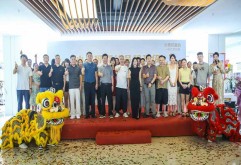 新洪大童装名片再升级！小灵伢婴幼开启一站式婴童运营新篇章