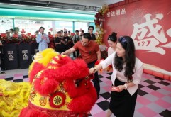 新洪大宏达潮品开业，谷茉谷墨街区点亮南昌次元新地标！