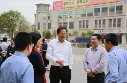 南昌县委副书记、县长陈翔指导新洪城大市场项目