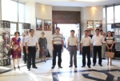 为充分了解和准确掌握各地工商联开展非公党建工作情况。9月26日,全国工商联非公党建工作调研组及省市工商联领导、部分企业、商会党组织书记莅临洪大集团视察指导非公党建工作。集团副总经理陈立群、集团党委副书记王跃军陪同视察。