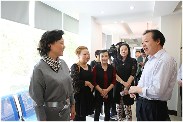 “职工之家就是你们的大家” ——省人大常委会副主任、省总工会主席谢亦森率团来我司考察工会工作